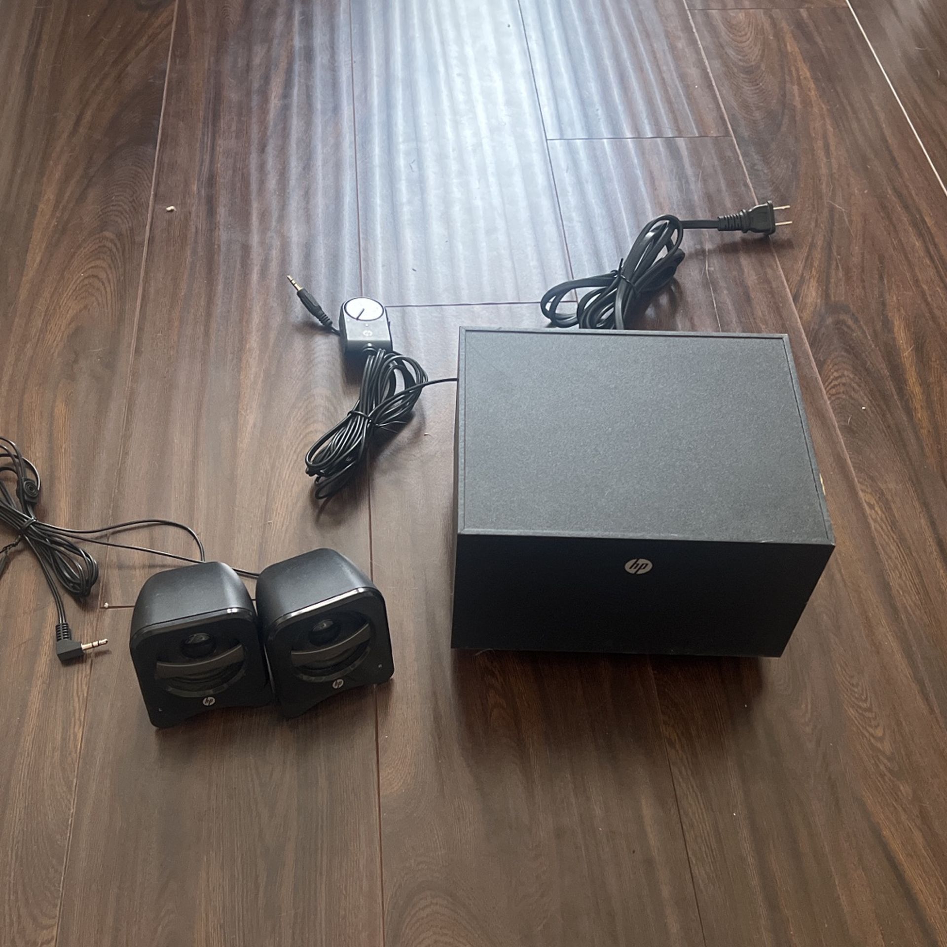 HP 2.1 Compact Speaker system
