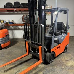 Forklift