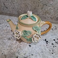 Ceramic Tea Pot