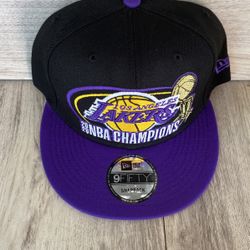 Los Angeles Lakers New Era Snapback Hat$35