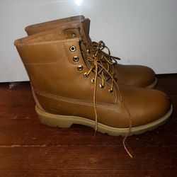 Like New Men’s Timberland Boots Size 12