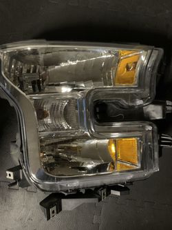 2016 Ford F-150 Headlights 