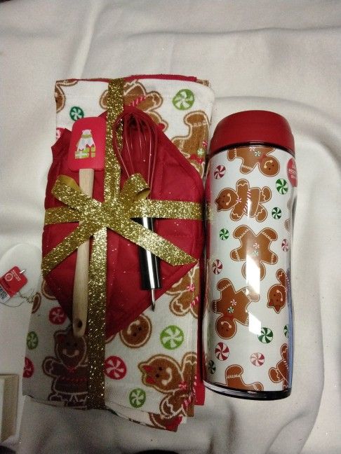 Gingerbread  Kitchen Set and Tumbler 