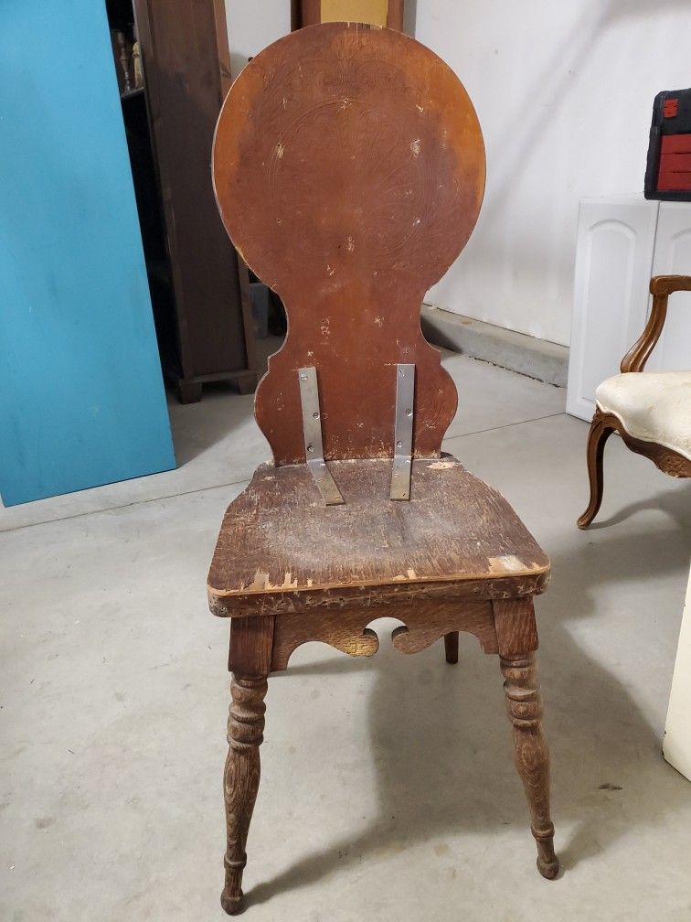 Free Antique Bureau Vanity Side Chair Needs Work