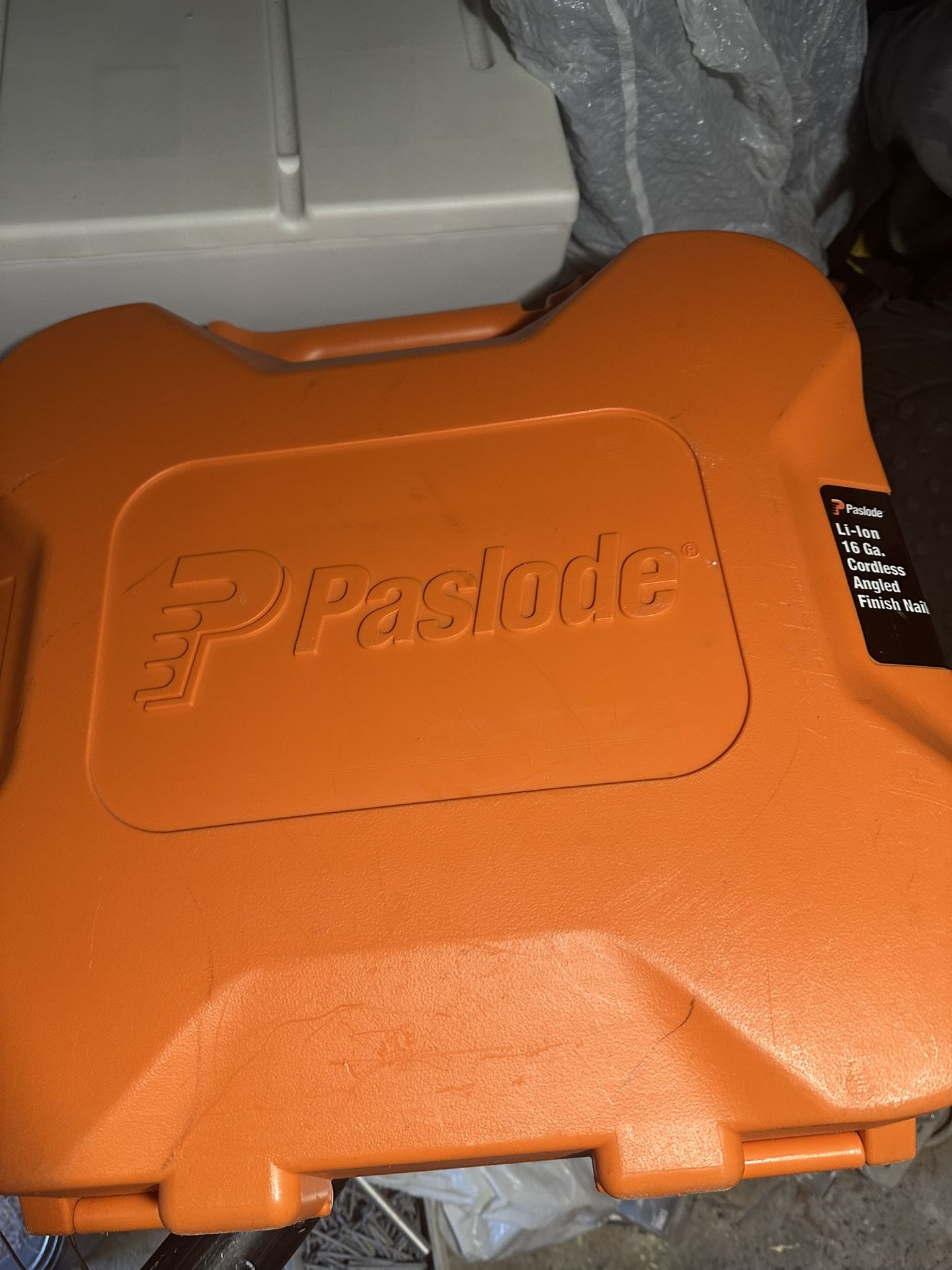 Pasdole Li-Ion 16 Ga. Cordless Angled Finish Nail