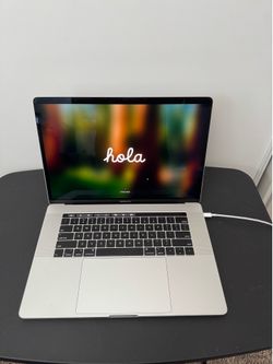 2018 MacBook Pro 15” – i7, 16GB RAM, 512GB SSD