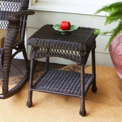 TORTUGA OUTDOOR WICKER PORTSIDE SIDE PATIO TABLE DARK ROAST 21” x 17” x 17”