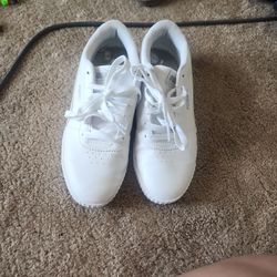 Womens Puma Shoes Size 8.5