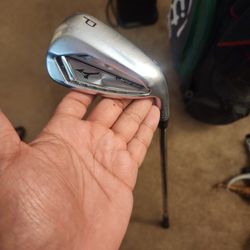 JPX 921 Hot Metal Pitching Wedge