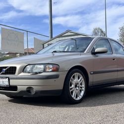 2004 Volvo S60