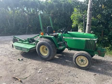 2007 John Deer 790