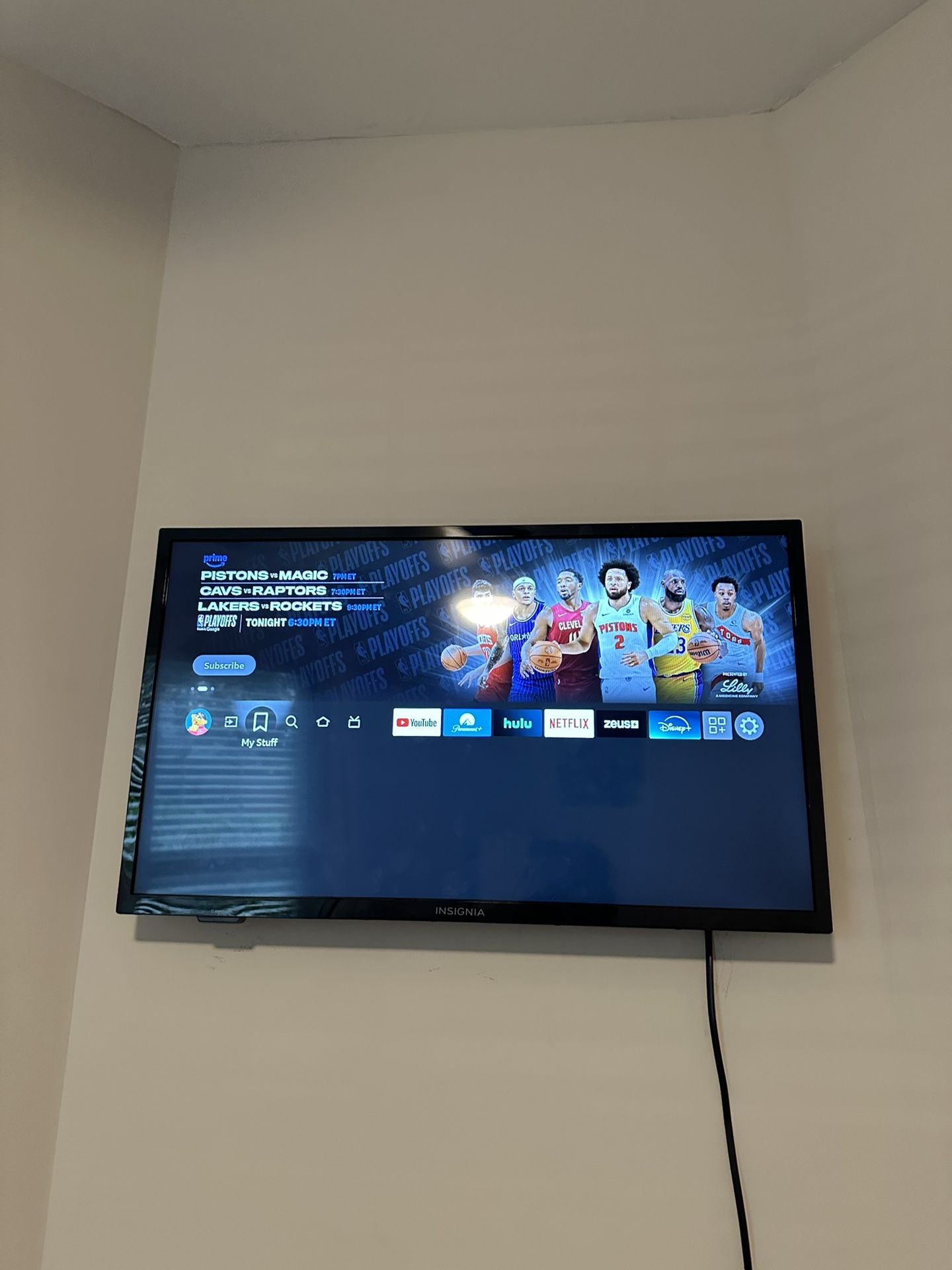 INSIGNIA TV 48 INCH