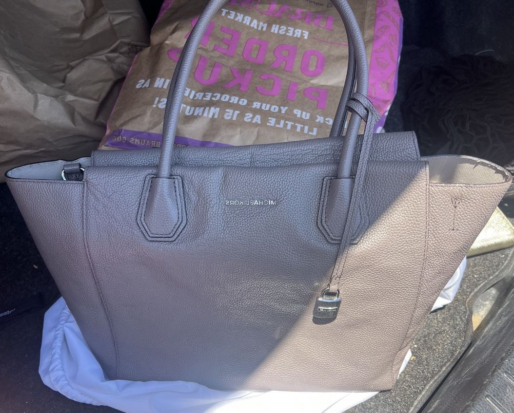 Michael Kors Tote