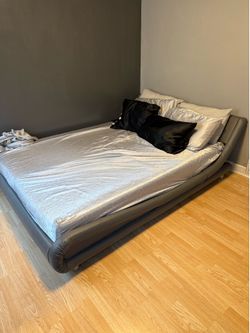 Queen Bed Frame Cama de Queen