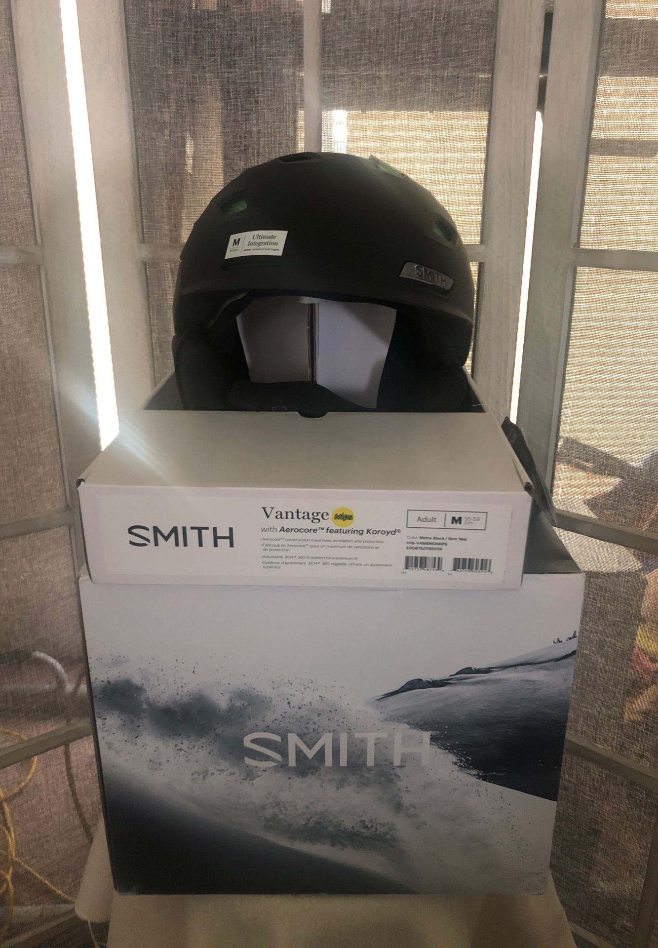 Snowboarding helmet