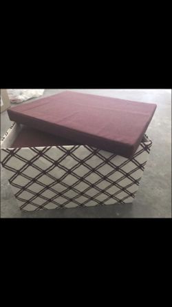 Medium size storage box with lid