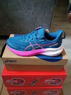 Asics GT 1000