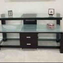 Glass TV/Entertainment Stand