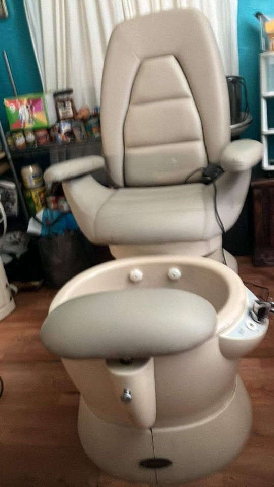 Pedicure Chair