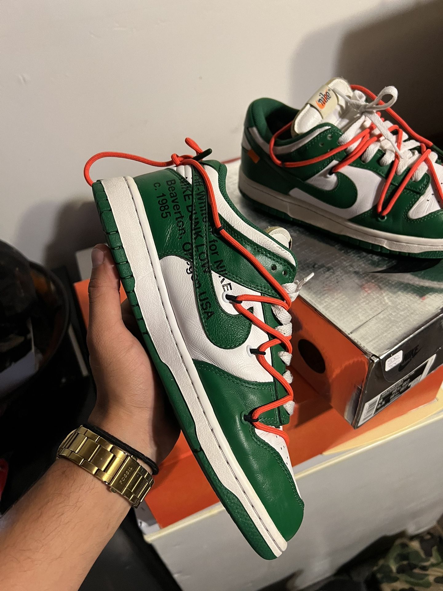 nike dunk low off white