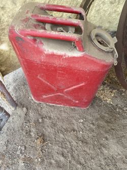 Vintage Gerry Can With  Holding Brisket