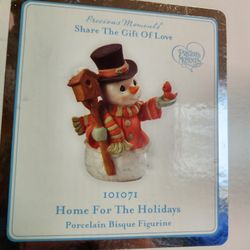 USED PRECIOUS MOMENTS  2009 HOME FOR THE HOLIDAYS
