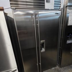 42" SUB ZERO BUILT IN STAINLESS STEEL REFRIGERATOR 