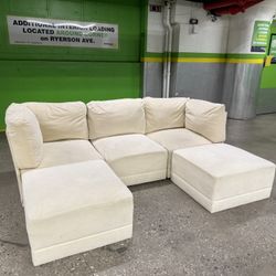 Wade Logan Fultonham 5-Piece Modular U-Shaped Sofa with 2 Ottomans(Free Delivery) 