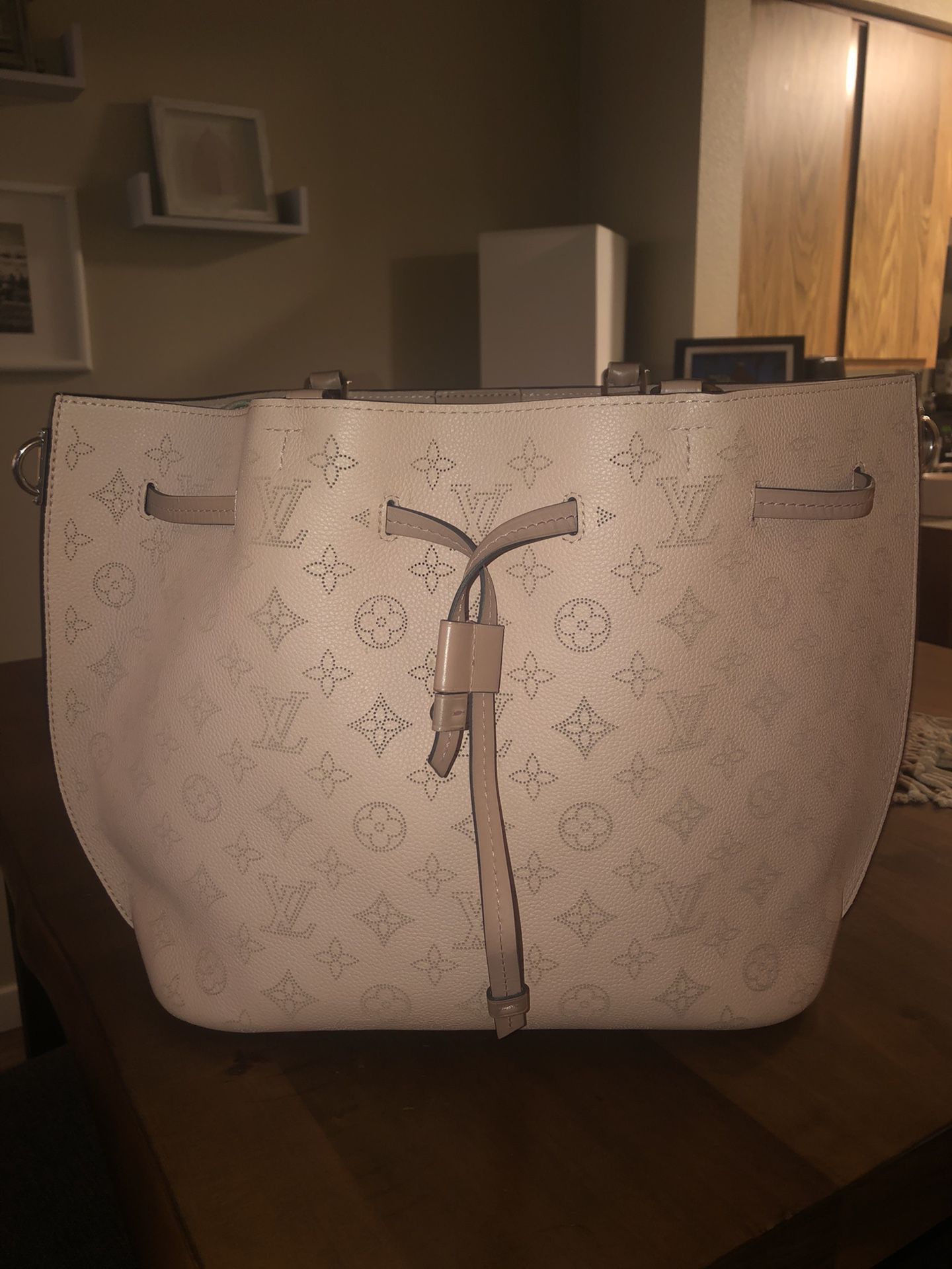 Louis Vuitton Girolata Mahina leather bag and pochette for Sale in  Kirkland, WA - OfferUp