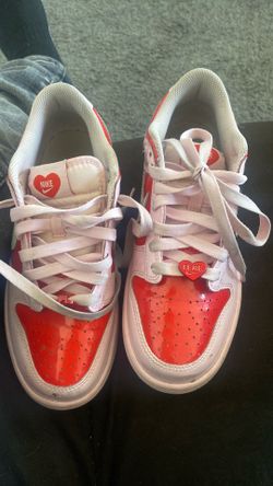 Nike Dunk Low Valentine's Day Sneakers