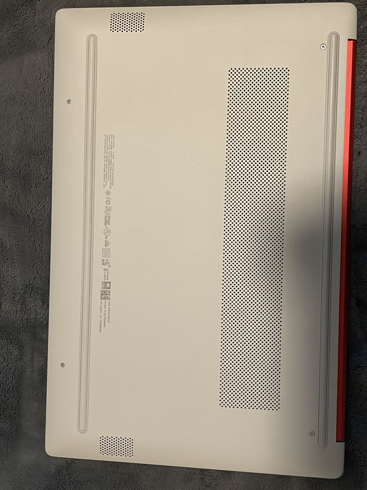 Laptop 