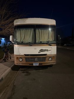 2004 Fleetwood Storm