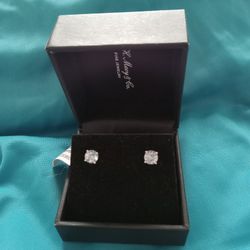 New!!! R. H. Macy & Co. 14kwg Aquamarine 6mmStud Earrings