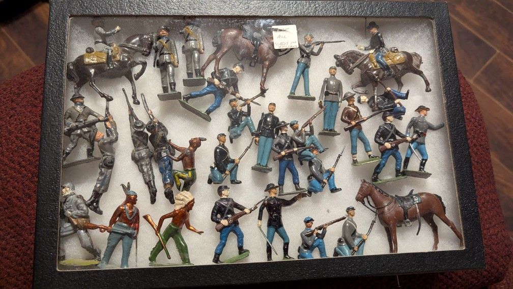 32 Pewter Civil War Soldiers And Indians
