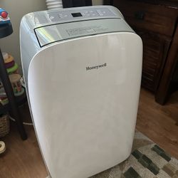 Honeywell Portable AC