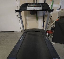 2015 ProForm Motorized Treadmill Very Good Condition - Chico, CA