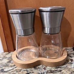 Glass Salt and pepper grinder