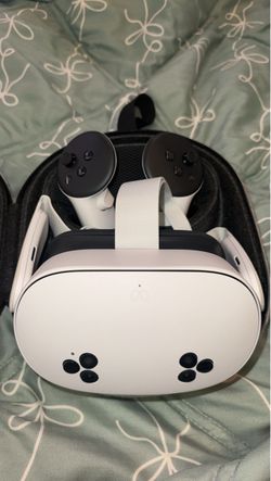 Meta Quest 3s VR Headset with Controllers