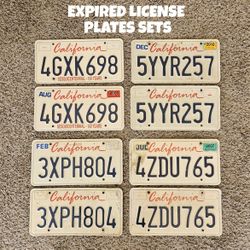 EXPIRED/EMBOSSED LICENSE PLATES SETS 