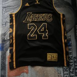Size Medium(fits L) Black And Gold Kobe Bryant Jersey 