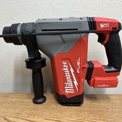 Milwaukee 2915-20 M18 FUEL 18V Lithium-Ion Brushless Cordless SDS-Plus 1-1/8 in. Rotary Hammer Drill (Tool-Only)