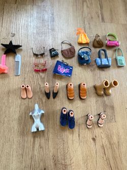 Doll Accessories (purses, shoes for BRAT dolls)