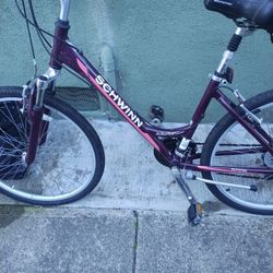 SCHWINN SURBARAN MEDIUM ALUMINUM HYBRID 21 SPD BIKE RIDES GREAT 💯