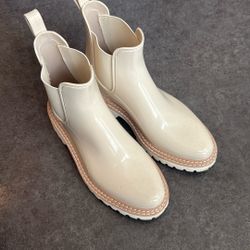 Dolce Vita Rain boot 