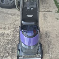 DeepClean Deluxe™ Pet Upright Carpet Cleaner