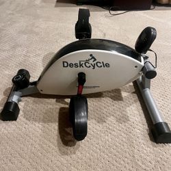 Desk cycle