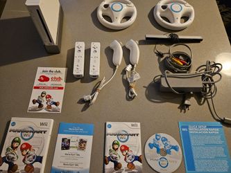 White Nintendo Wii Console, Accessories, Mario Kart Game