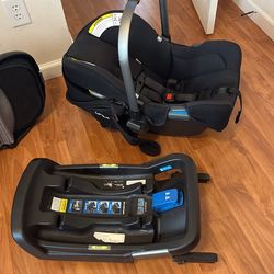 Nuna Pipa Car Seat with Base