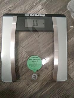 The Weight Watchers Body Analysis Glass Bathroom Scale 