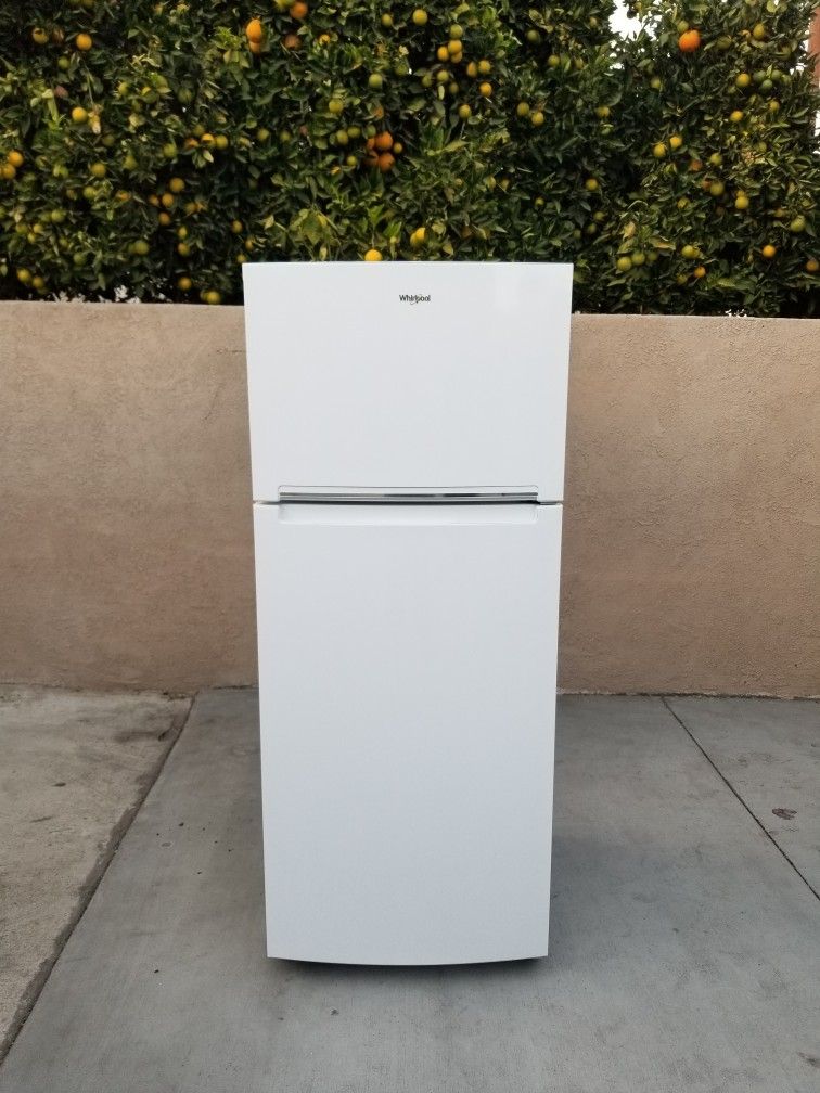 3MONTHS WARRANTY 28X29X68 WHIRLPOOL FRIDGE 18CUFT WHITE